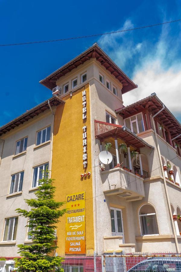 Hotel Turist Pucioasa 外观 照片