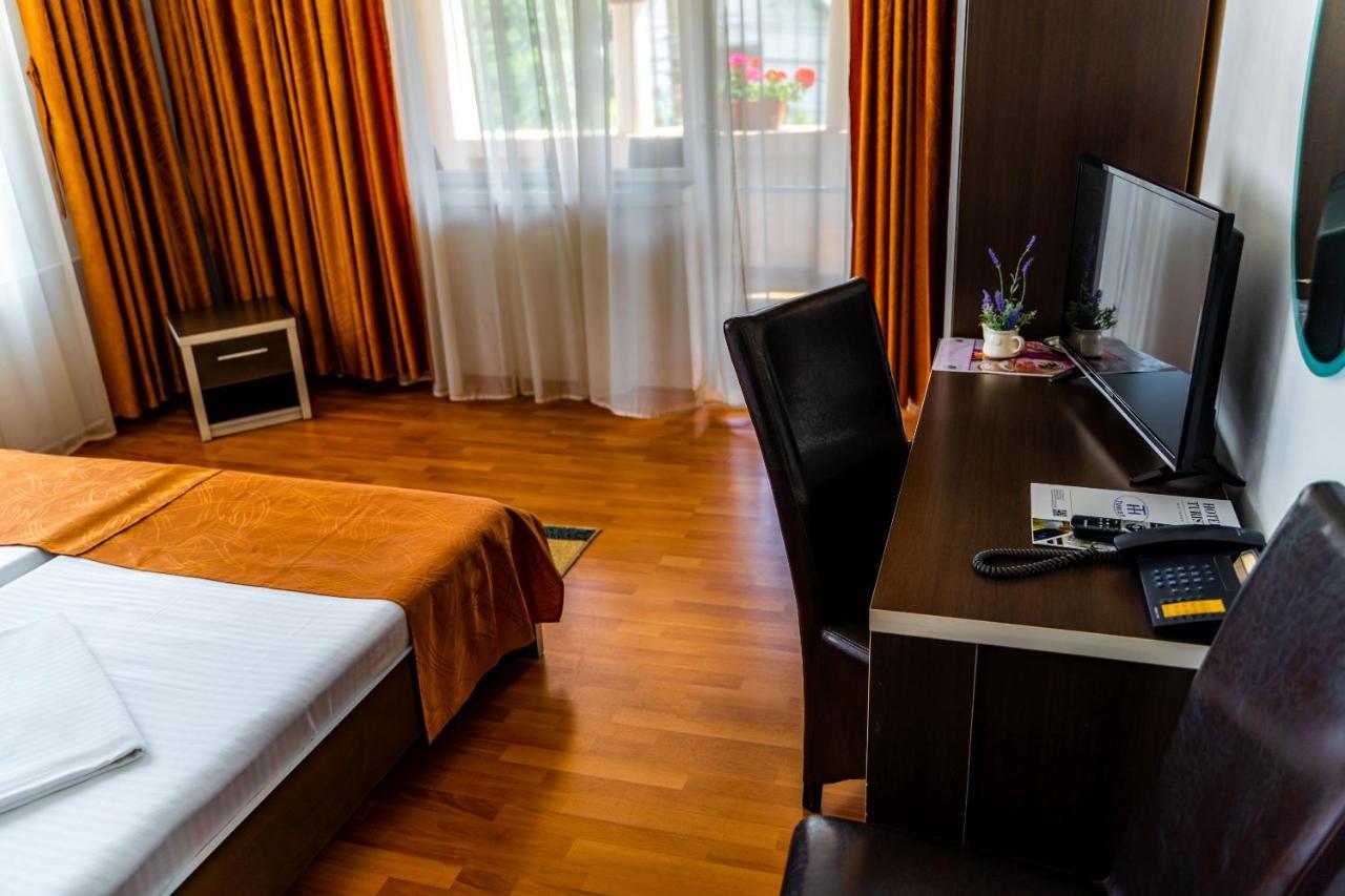 Hotel Turist Pucioasa 外观 照片